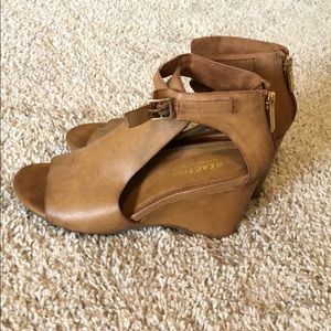 Pleather small wedge sandals
